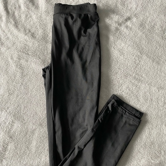 High Waisted Leggings - Picture 1 of 2